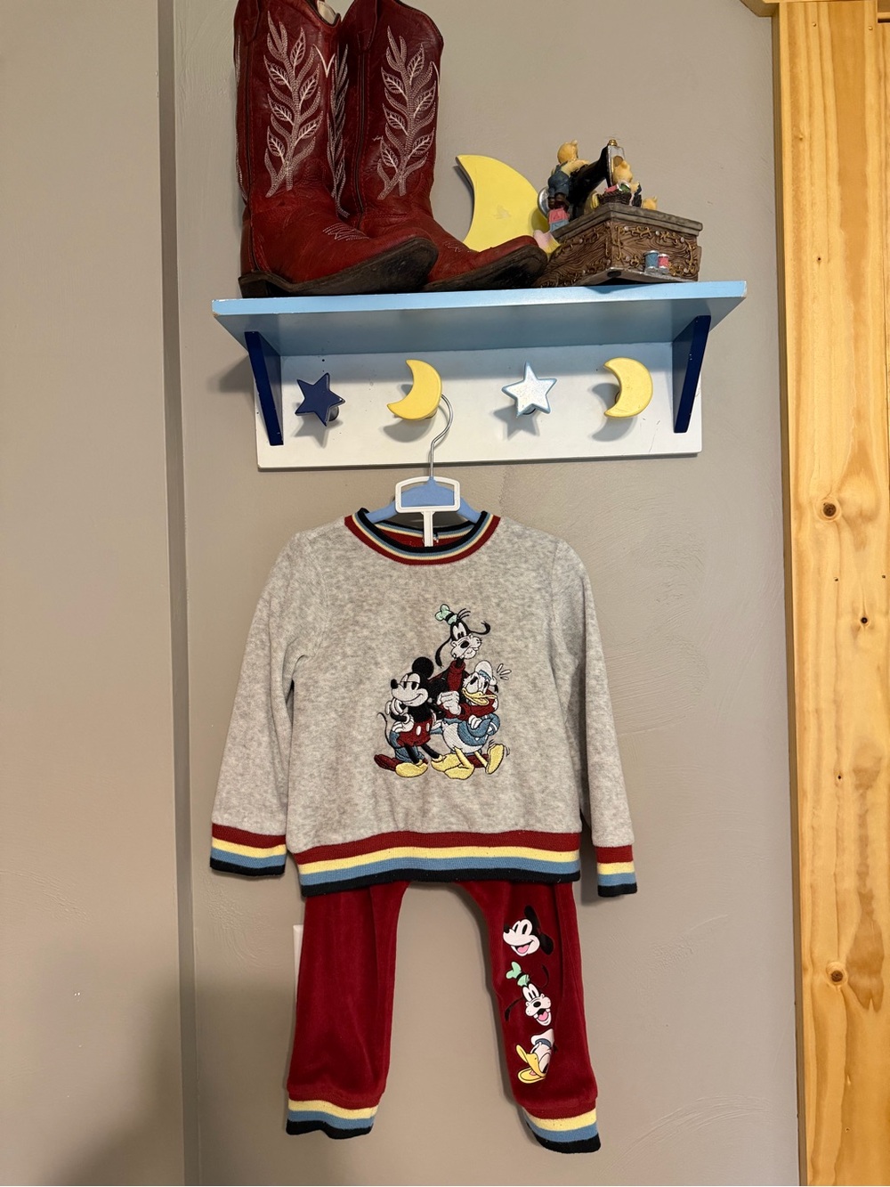 Disney Grey Sweater and Red Joggers Mickey & Friends Set - Picture 1 of 1
